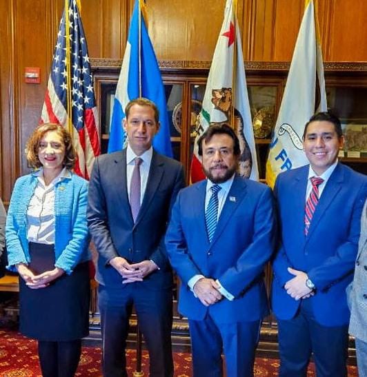 Vicepresidente Félix Ulloa sostiene encuentro estratégico con el Alcalde de San Francisco