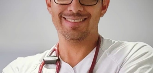 Entre la urgencia, la complejidad y la visión global: el trabajo de un  médico urgenciólogo, internista y familiar