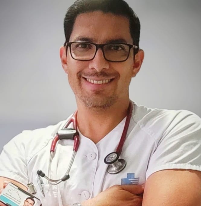 Entre la urgencia, la complejidad y la visión global: el trabajo de un  médico urgenciólogo, internista y familiar