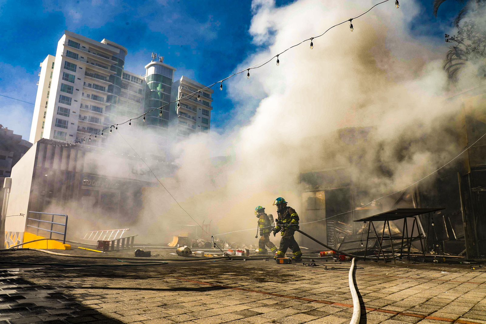 Bomberos extingió un incendio estructural en el Paseo General Escalón