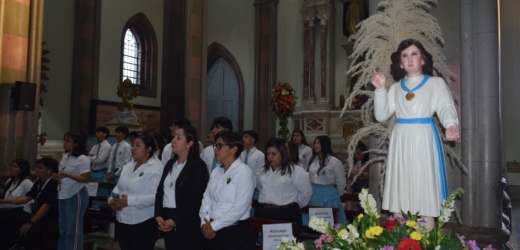 Fiesta Salesiana en Catedral de Santa Ana