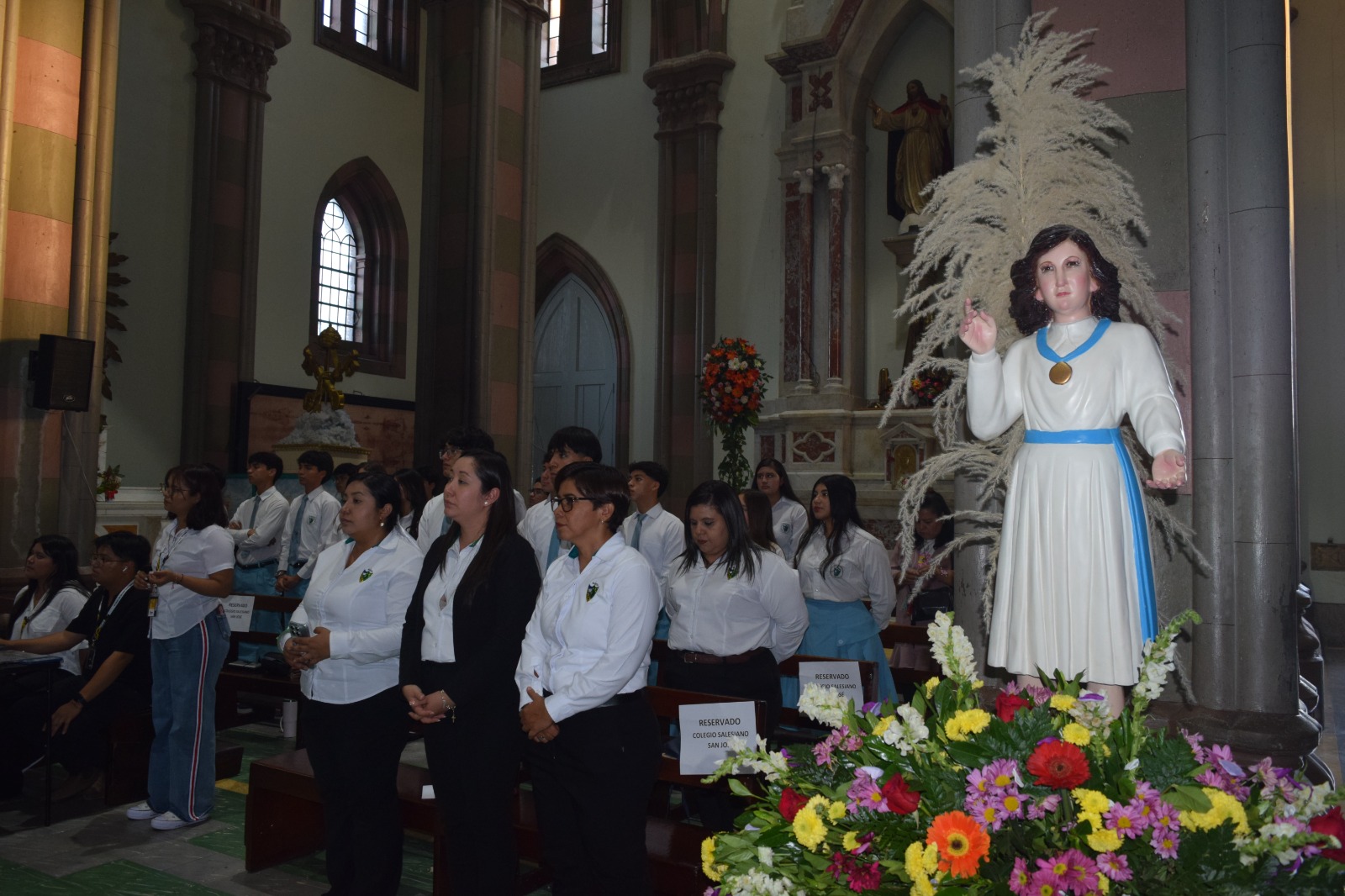 Fiesta Salesiana en Catedral de Santa Ana