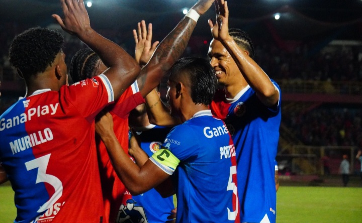 FAS vence 2-0 a Firpo y continúa como líder invicto del Torneo Clausura 2026.