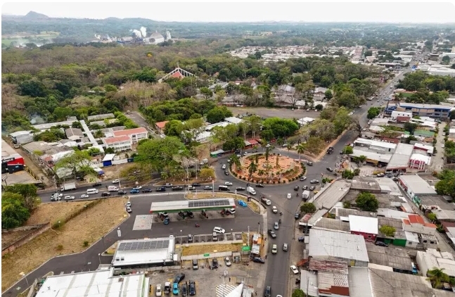 GOBIERNO INICIA OBRAS PARA AMPLIAR EL BULEVAR LAS PALMERAS EN SONSONATE