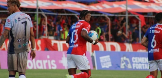FAS remonta ante Fuerte San Francisco, se mantiene invicto y se impone con autoridad