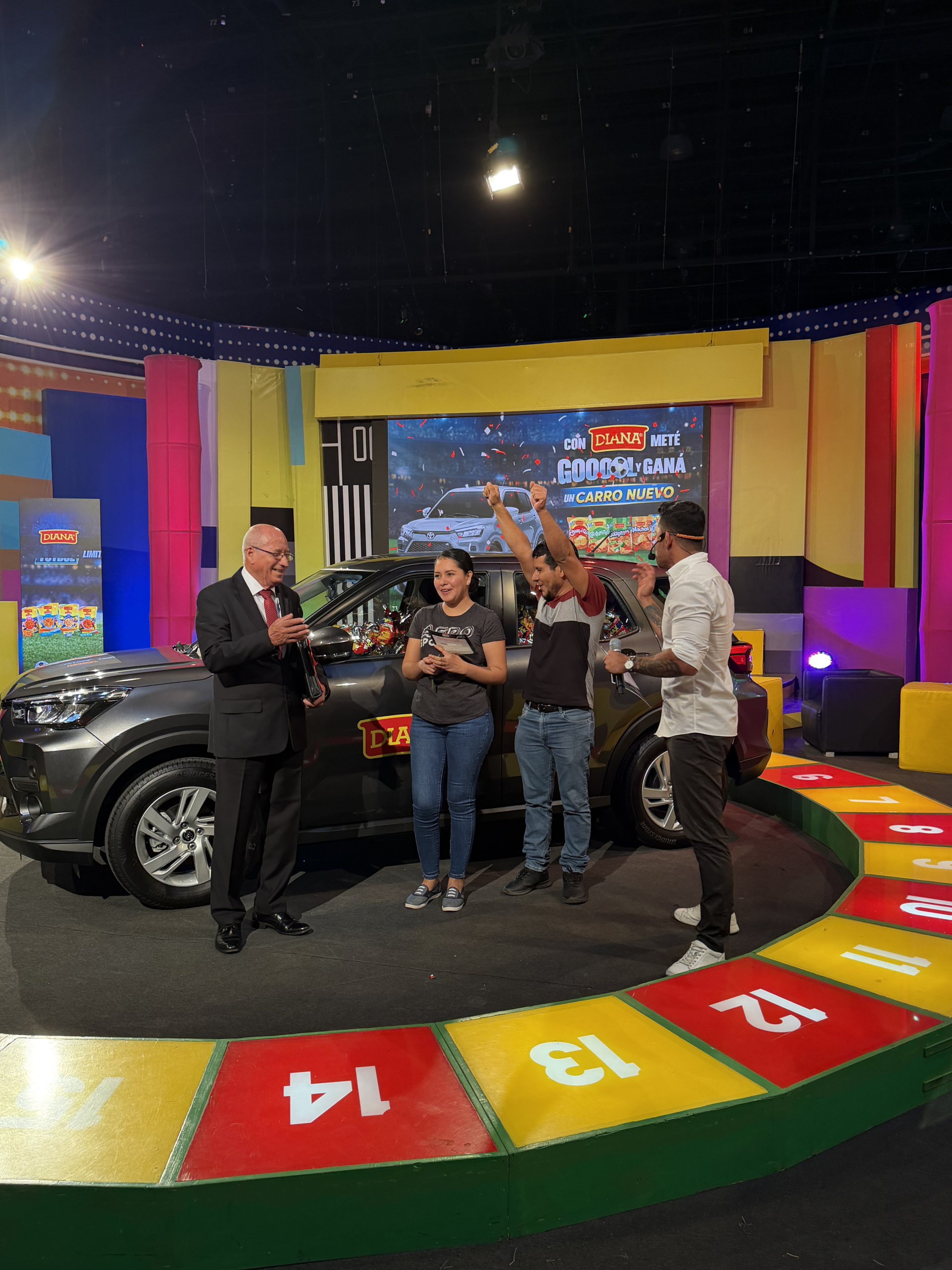 DIANA hace entrega del gran premio por su campaña “Meté gol y ganá con DIANA