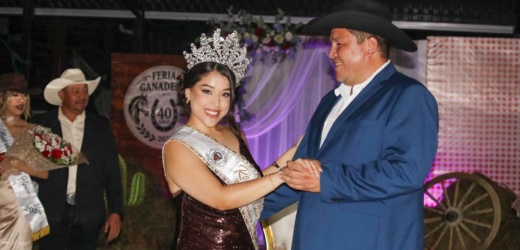 Santa Ana celebra 40 años de tradición: Valeria Sofía Reyes Viera es coronada Reina de la Asociación Feria Ganadera 2026