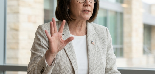 SENADORA DE NEVADA URGE RENOVAR TPS PARA EL SALVADOR