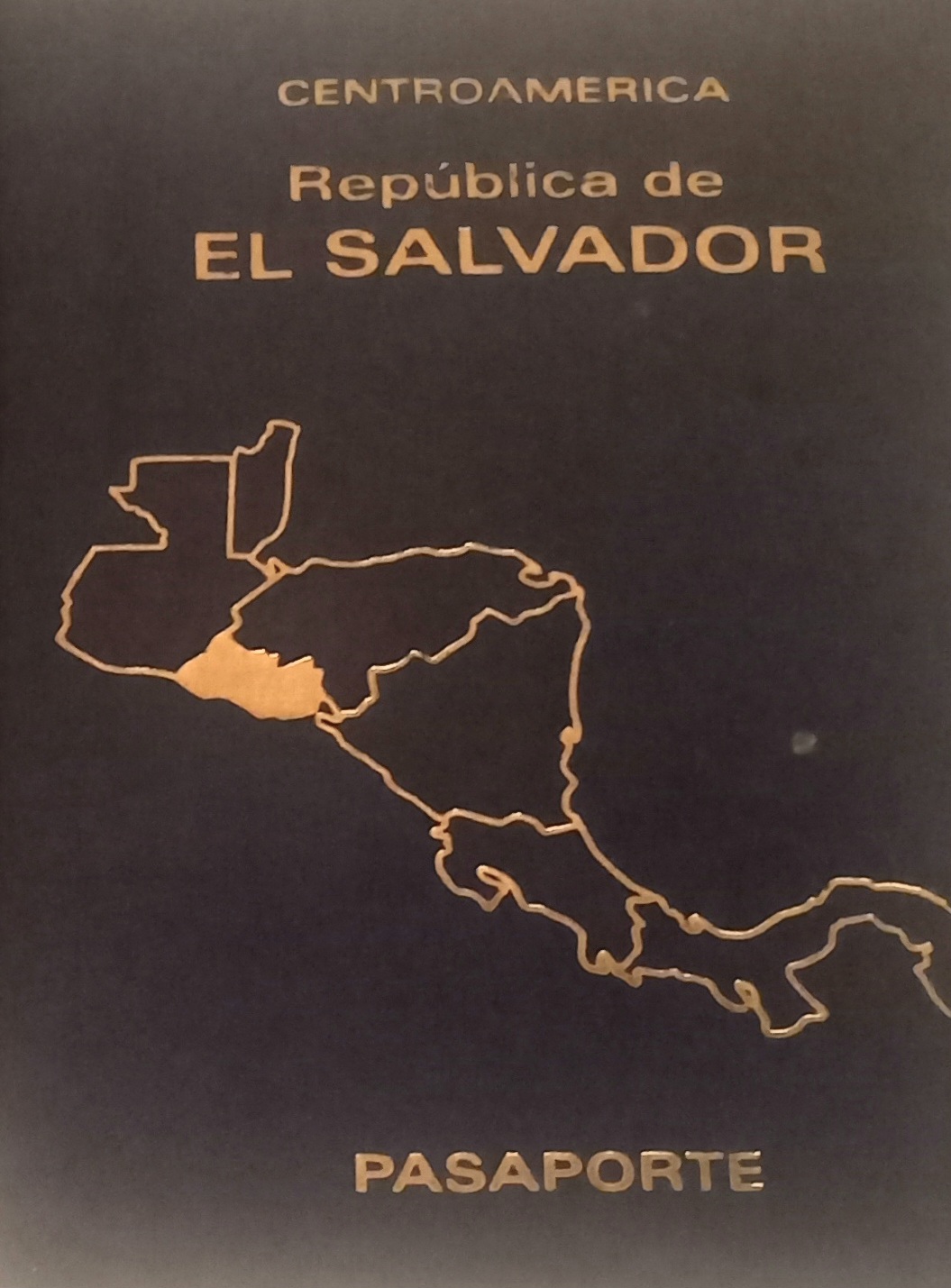 El pasaporte de El Salvador ocupa el puesto 64 mundial en 2026