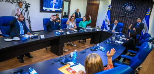 Comisión Política calendariza entrevistas para abogados que integrarán el Consejo Nacional de la Judicatura
