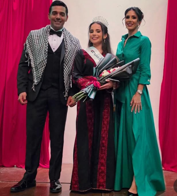 Gabriela Alejandra Murra es coronada como la nueva Miss Palestina 2026 en San Salvador