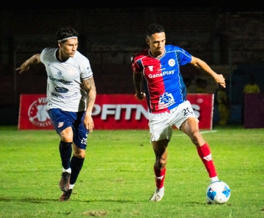 Isidro Metapán resiste y rescata  un empate ante FAS